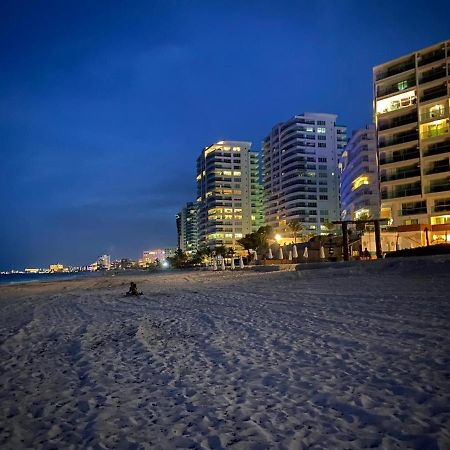 Studio Oceanfront Prime Location 칸쿤 외부 사진