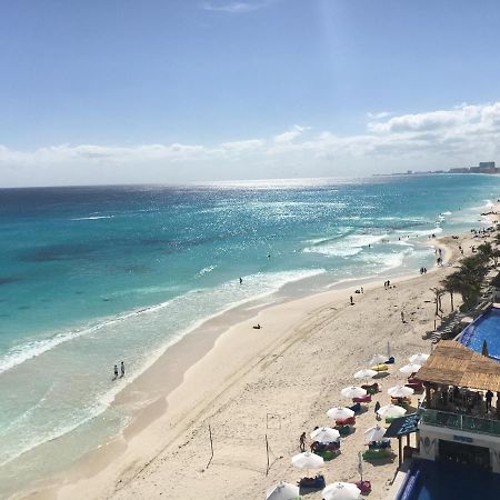 Studio Oceanfront Prime Location 칸쿤 외부 사진