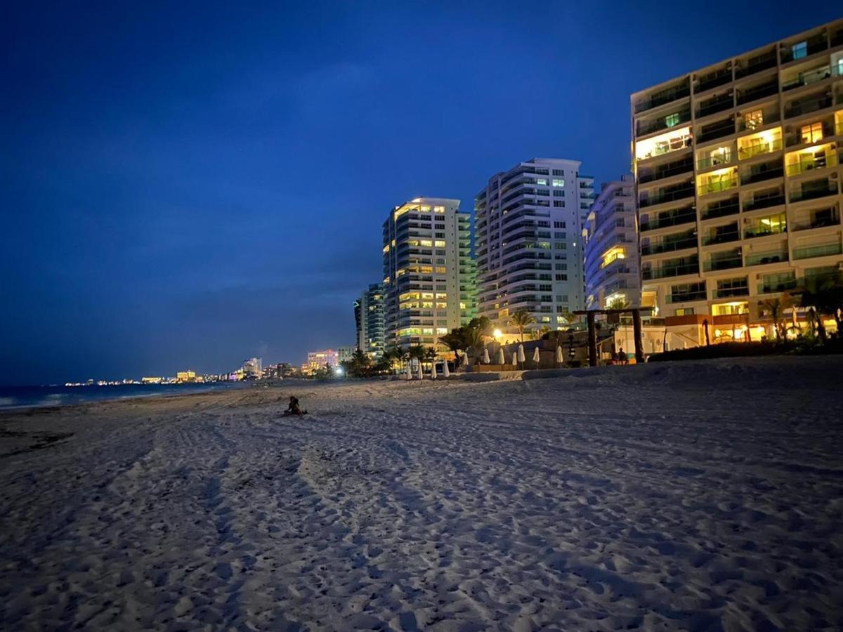 Studio Oceanfront Prime Location 칸쿤 외부 사진